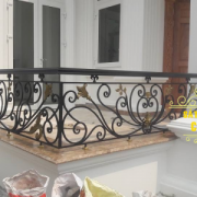 Ban công sắt mỹ thuật