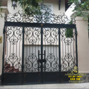 Mẫu cổng rào sắt mỹ thuật đẹp (CR92)