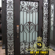 Cửa đi sắt mỹ thuật