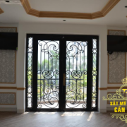 Cửa đi sắt mỹ thuật