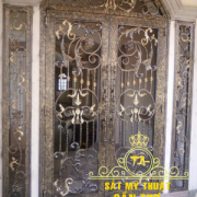 Cửa đi sắt mỹ thuật