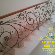 Cầu thang sắt mỹ thuật