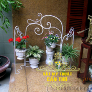 Kệ hoa sắt mỹ thuật