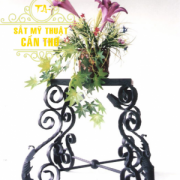 Kệ hoa sắt mỹ thuật