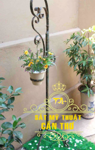 Kệ hoa sắt mỹ thuật